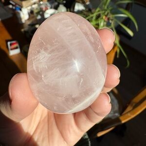Rose quartz crystal palmstone